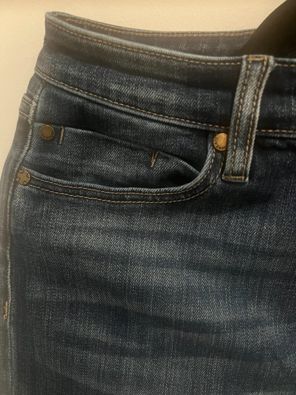 The Liverpool™ Los Angeles Hannah High-rise Flare Jeans W/ Fray Hem - Picture 6 of 10